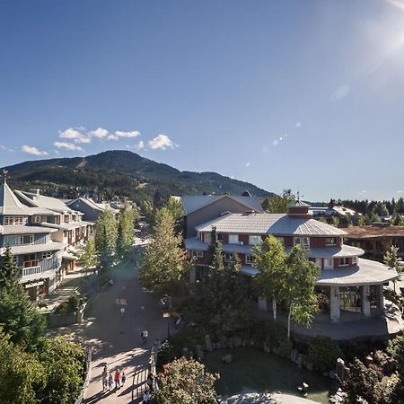 Whistler Town Plaza By Latour Hotels And Resorts ภายนอก รูปภาพ