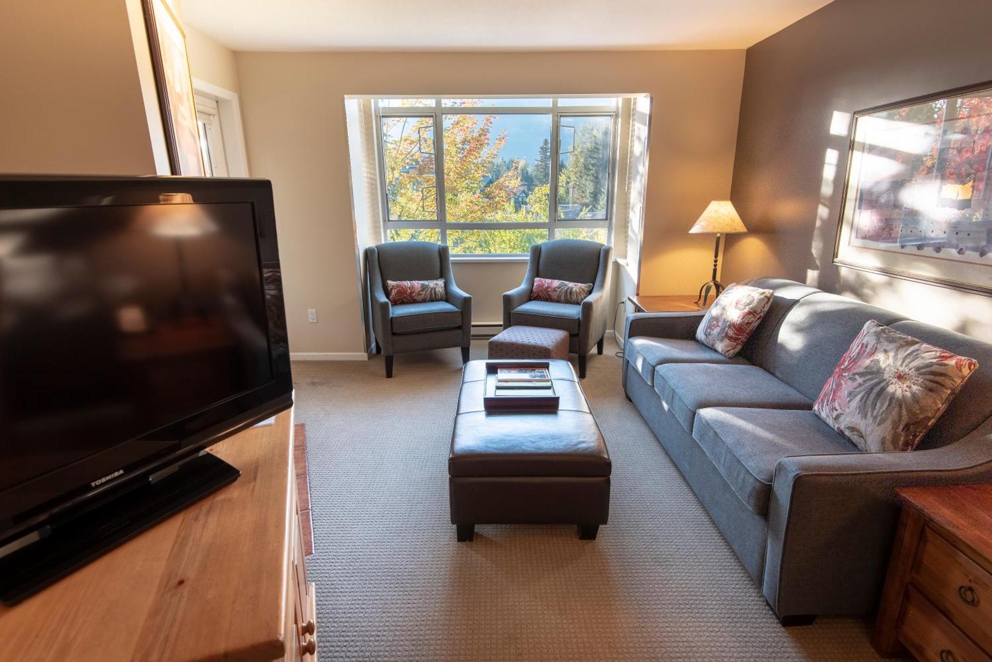Whistler Town Plaza By Latour Hotels And Resorts ภายนอก รูปภาพ