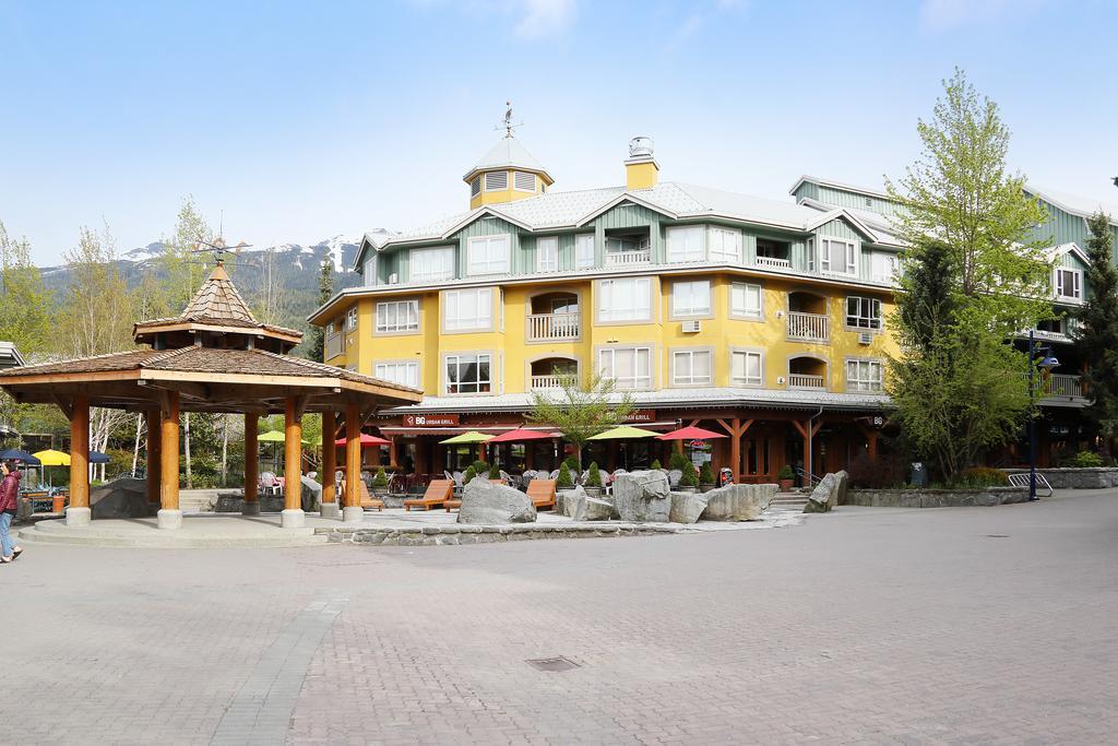 Whistler Town Plaza By Latour Hotels And Resorts ภายนอก รูปภาพ