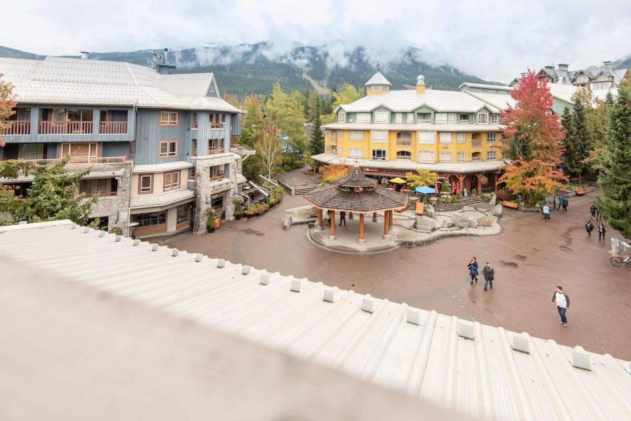 Whistler Town Plaza By Latour Hotels And Resorts ภายนอก รูปภาพ
